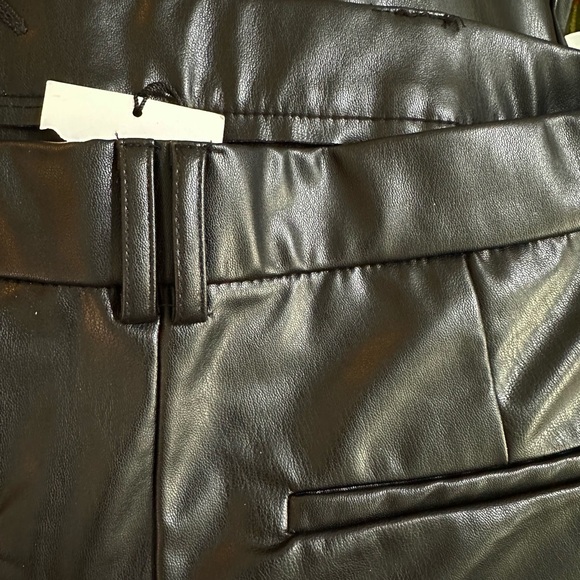 ZARA Pant Black Vegan Leather Zip Clasp Pockets Flare NWT Sz L - Picture 10 of 10
